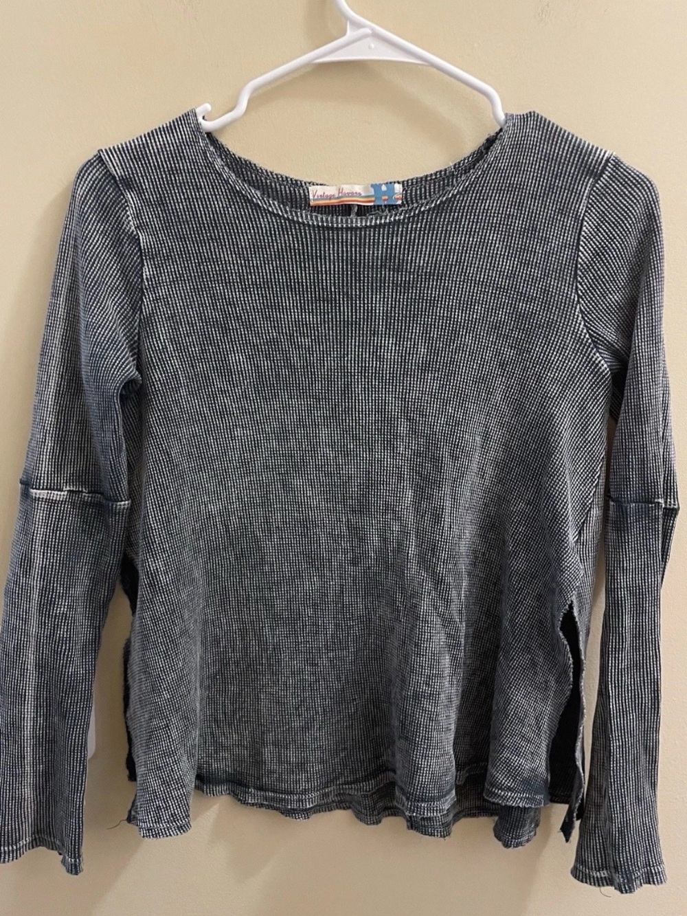 Vintage Havana L/S Waffle Knit Distressed Top Tee Y2K Vintage Girlβs Medium